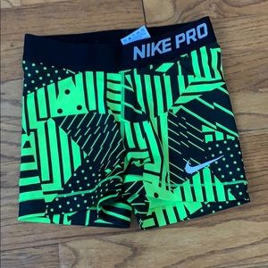 RARE Women’s Nike Pro Spandex